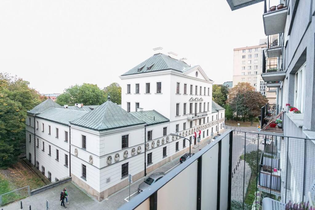 Apartment Piekne, Przestronne Mieszkanie Przy Placu Teatralnym. Warsaw