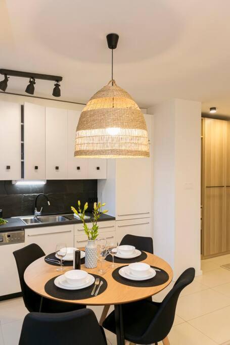 Apartment Piekne, Przestronne Mieszkanie Przy Placu Teatralnym.