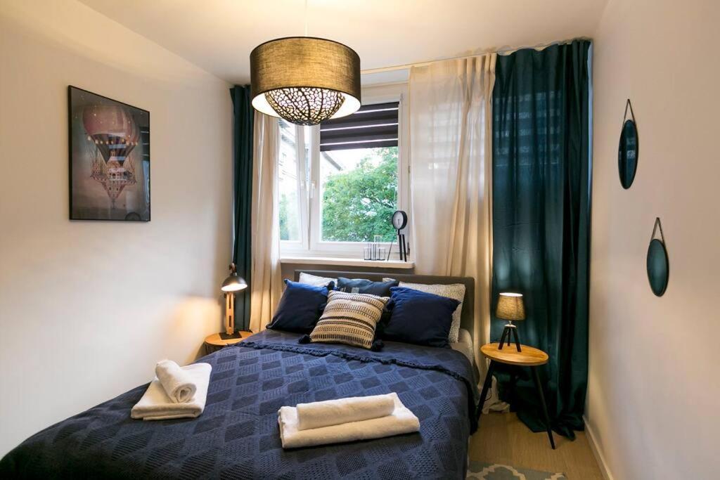 Apartment Piekne, Przestronne Mieszkanie Przy Placu Teatralnym. Warsaw