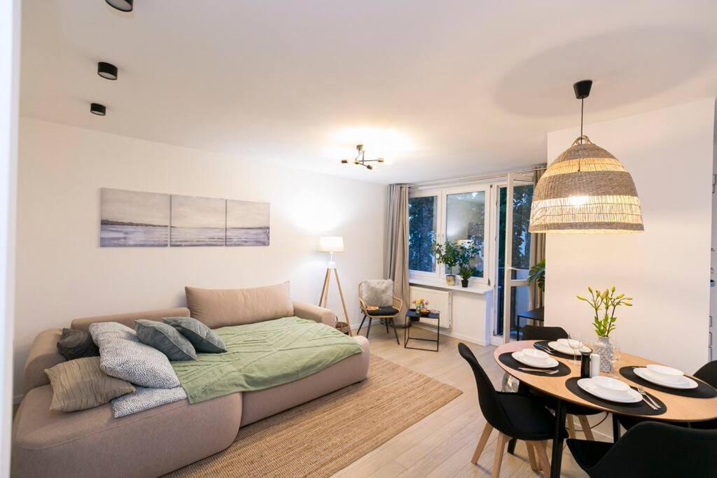 Piekne, Przestronne Mieszkanie Przy Placu Teatralnym. Apartmán Varšava